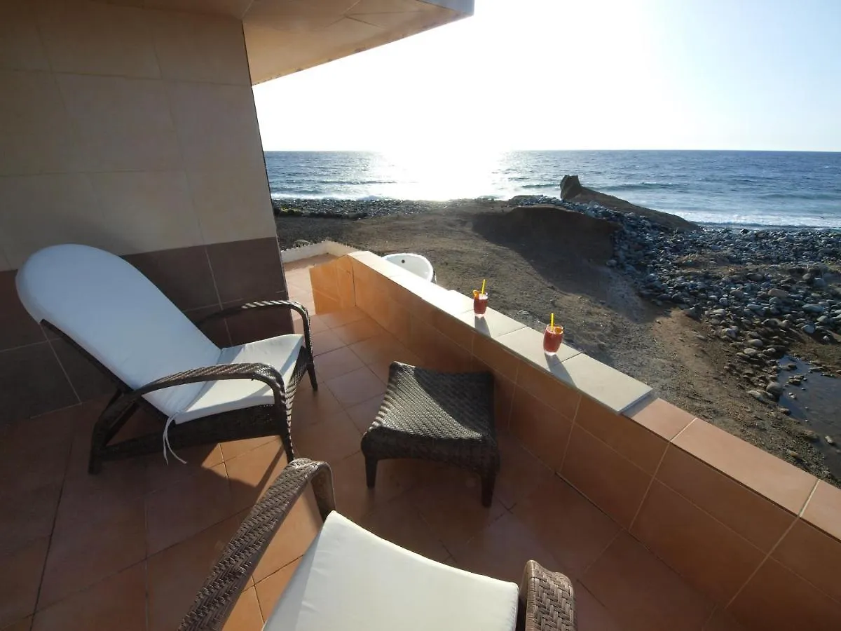 La Mareta Sunrise Directly At The Sea 아파트